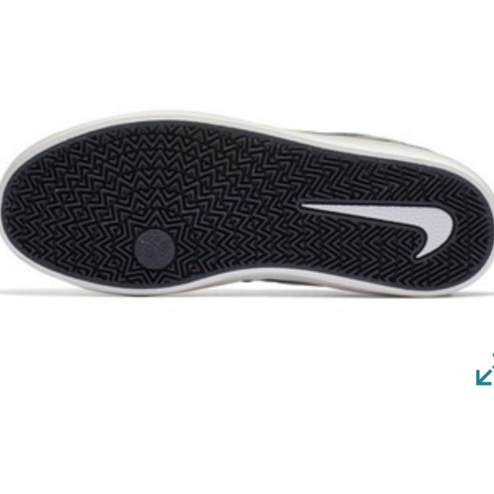 New Nike LAST ONE (7.5) - Picture 6 of 6